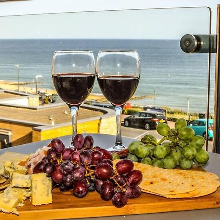 Soho Beach Apartment With Fabulous Sea View And 2 Minutes To The Beach With Free Parking And Netflix Bournemouth Buitenkant foto