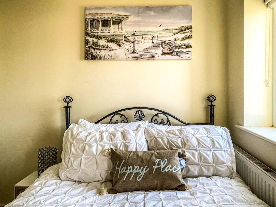 Soho Beach Apartment With Fabulous Sea View And 2 Minutes To The Beach With Free Parking And Netflix Bournemouth Buitenkant foto