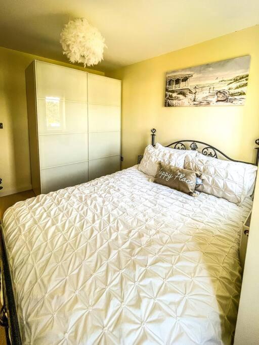 Soho Beach Apartment With Fabulous Sea View And 2 Minutes To The Beach With Free Parking And Netflix Bournemouth Buitenkant foto